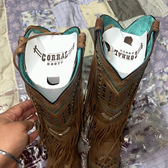 Corral Women's Brown Fringe Western Boots - Picture 9 of 11